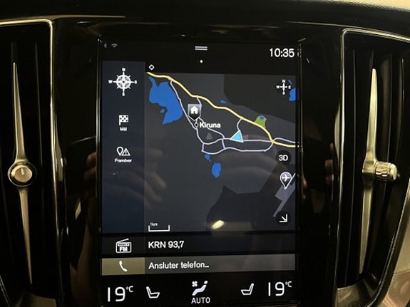 Volvo V60 Cross Country 16 of 20
