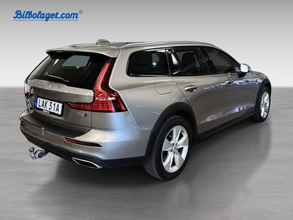 Volvo V60 Cross Country 5 of 5