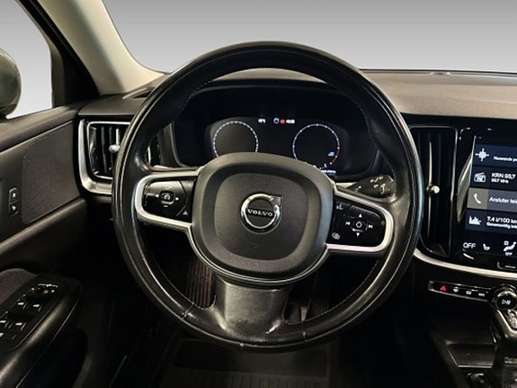 Volvo V60 Cross Country 14 of 20