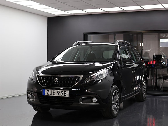 Peugeot 2008 2 of 5