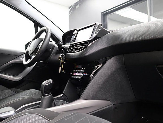 Peugeot 2008 21 of 26
