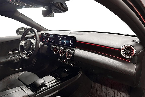 Mercedes-Benz A250 e 9 of 11