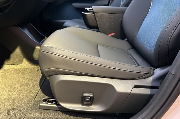 Volvo EX30 12 of 24