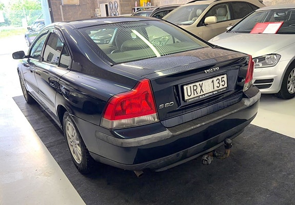 Volvo S60 5 of 5