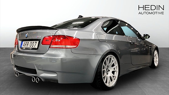 BMW M3 2 of 5