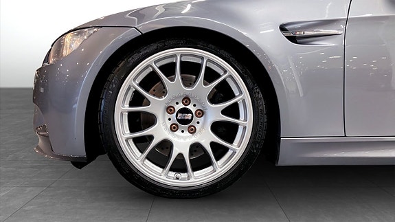 BMW M3 9 of 12