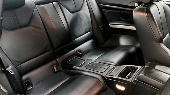 BMW M3 5 of 5
