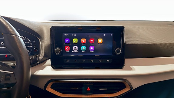 Seat Arona 18 of 24