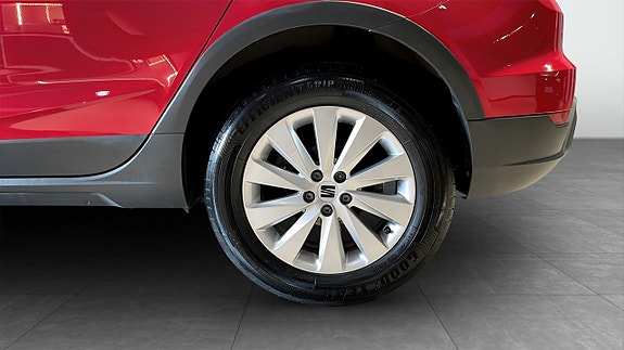 Seat Arona 12 of 24