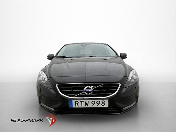 Volvo V40 2 of 5
