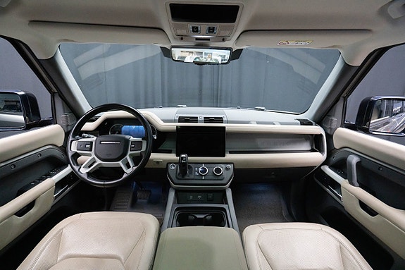 Land Rover Defender 110 10 of 30