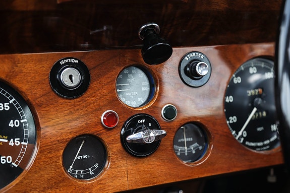 Jaguar Mark IV 27 of 30