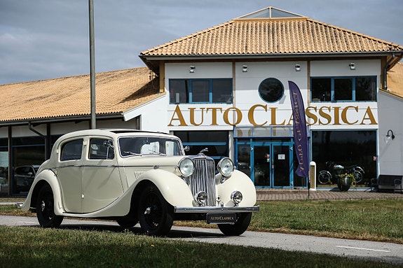 Jaguar Mark IV 2 of 5