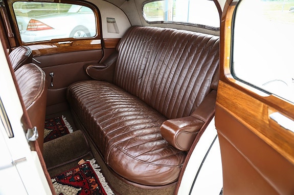 Jaguar Mark IV 20 of 30
