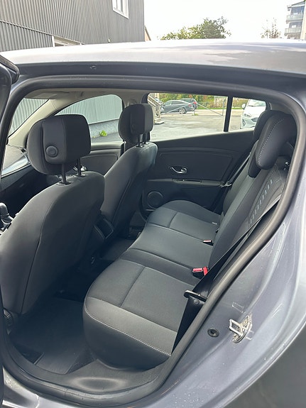 Renault Megane 6 of 6