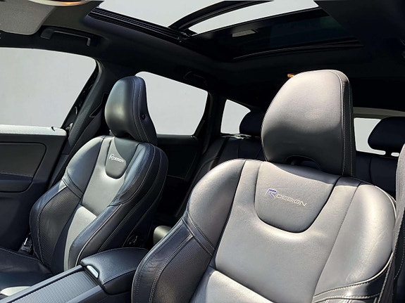 Volvo XC60 12 of 20