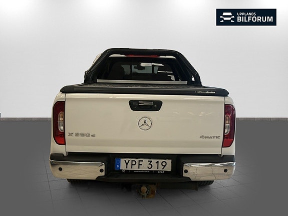 Mercedes-Benz X250 d 5 of 5