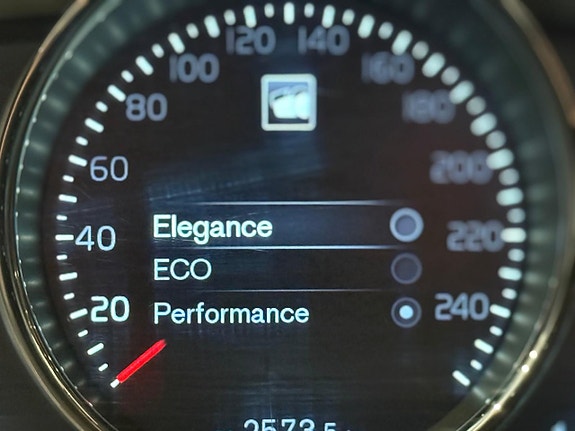 Volvo V70 20 of 30