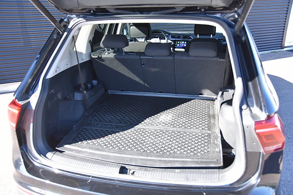 Volkswagen Tiguan Allspace 8 of 20