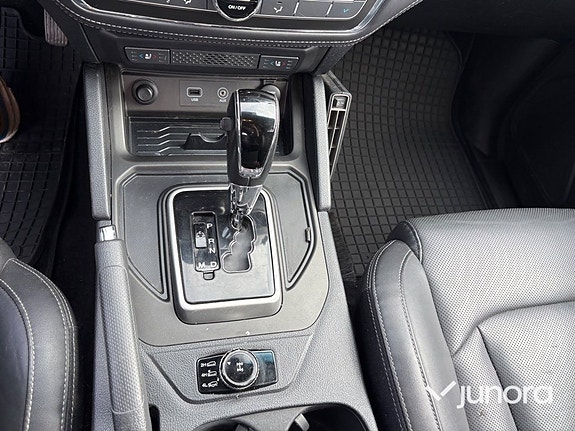 SsangYong Musso 13 of 24
