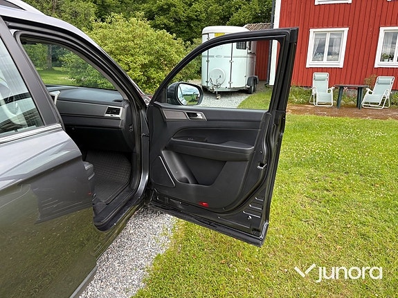 SsangYong Musso 18 of 24