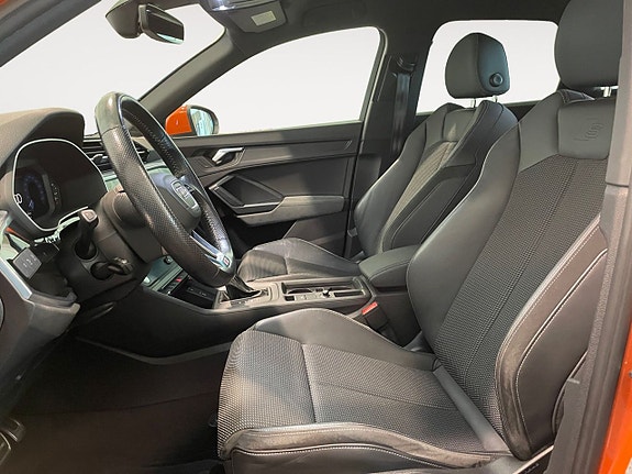 Audi Q3 8 of 21