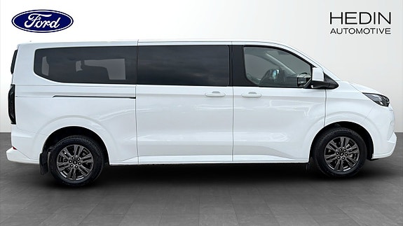 Ford Custom Tourneo 6 of 10