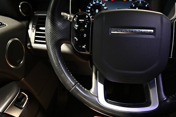 Land Rover Range Rover Sport 18 of 29