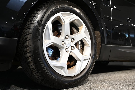 Land Rover Range Rover Sport 10 of 29