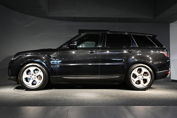 Land Rover Range Rover Sport 3 of 5
