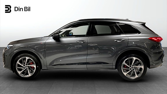 Audi Q5 2 of 5