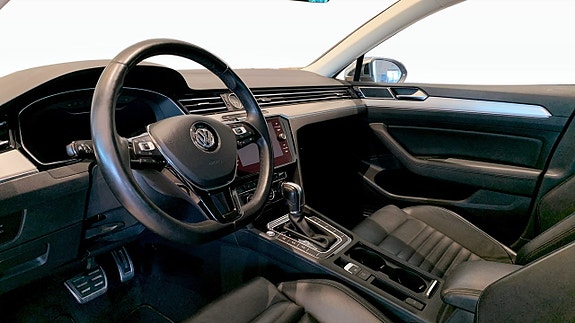 Volkswagen Passat Alltrack 7 of 14