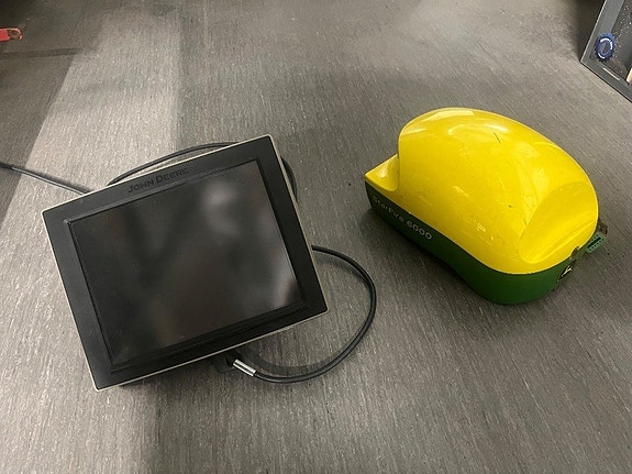 John Deere 6215 R Auto Power Premium Ed. 50km/h 7 of 10