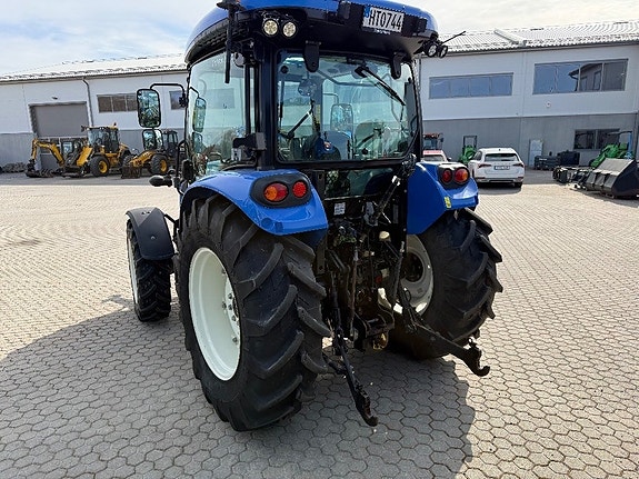 New Holland T4.75S PS, AC, Frontlyft 2 of 3