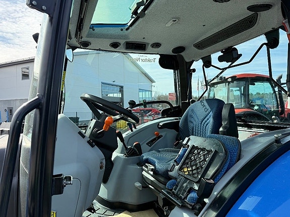 New Holland T4.75S PS, AC, Frontlyft 3 of 3