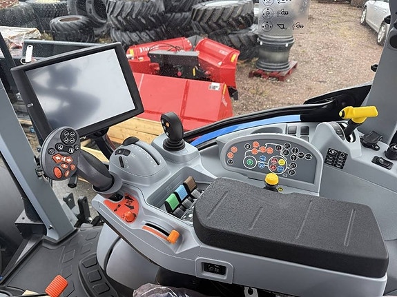 New Holland T5.110 AC, Snöekipage 12 of 12