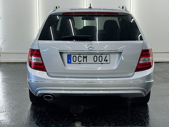 Mercedes-Benz C220 3 of 16