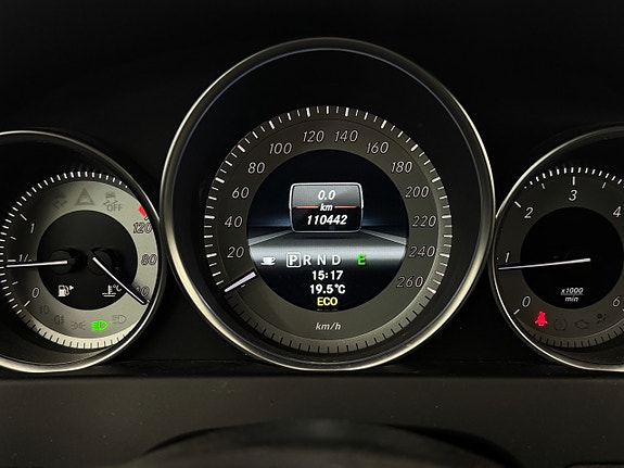 Mercedes-Benz C220 11 of 16
