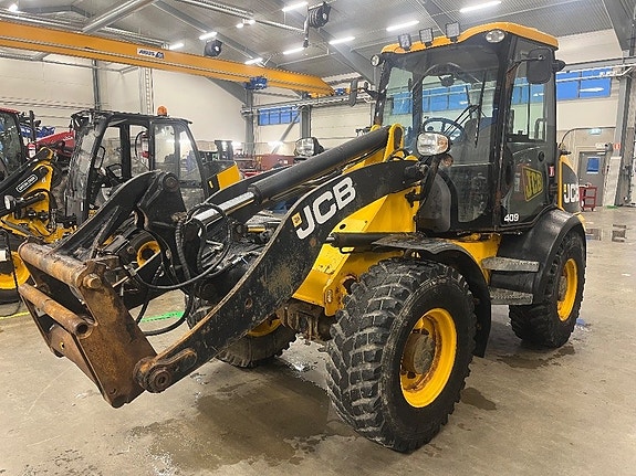 JCB 409 40km/h 4 of 5