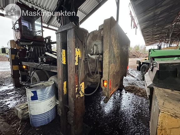SCANIA P124 GB8X4NZ360 med Timberman kran! 19 of 27