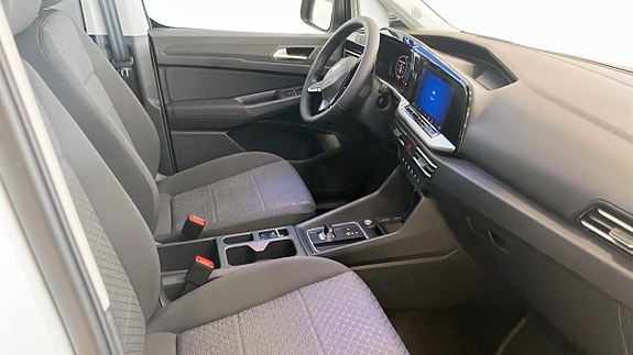 Ford Transit Connect 7 of 11