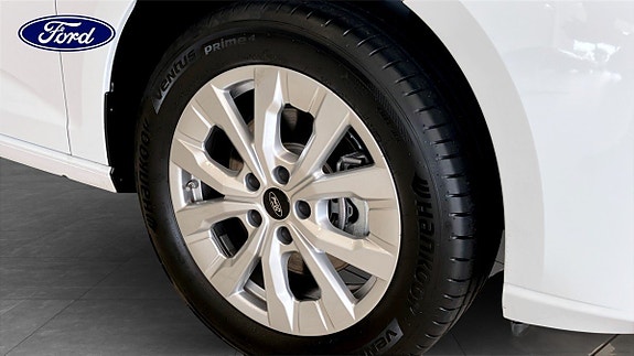 Ford Transit Connect 6 of 11