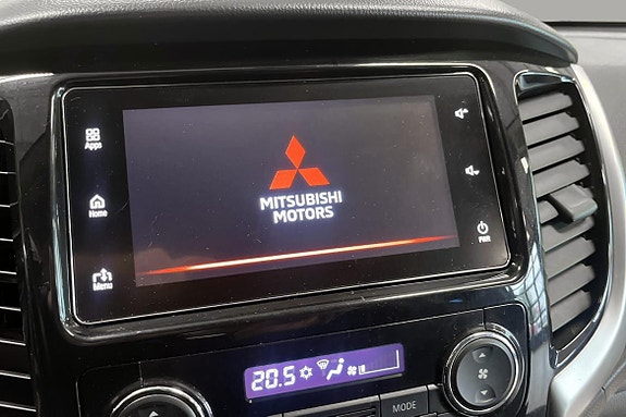 Mitsubishi L200 Club Cab 7 of 7