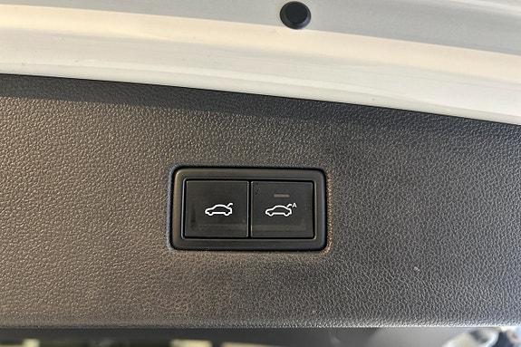 Volkswagen Tiguan Allspace 19 of 30