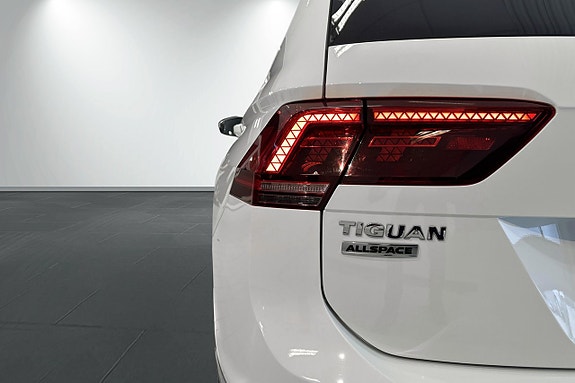 Volkswagen Tiguan Allspace 23 of 30