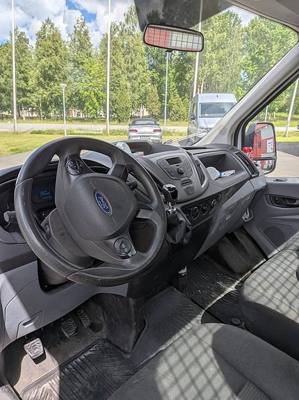 Jättefin Ford Transit 6 of 6