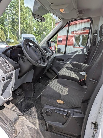Jättefin Ford Transit 5 of 6