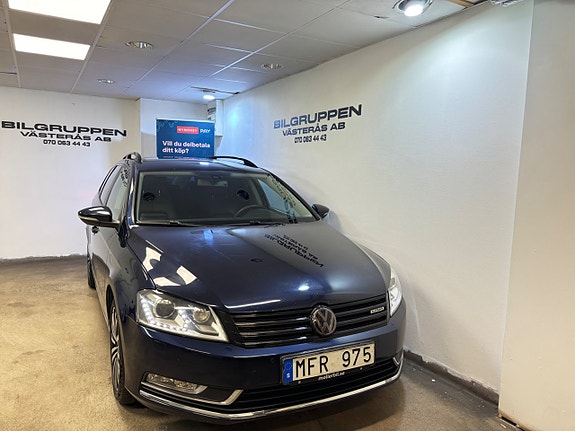 Volkswagen Passat 2 of 5