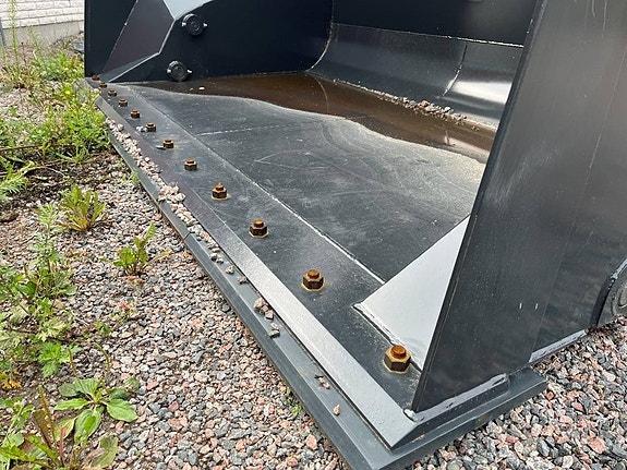High tip bucket / Högtippande Skopa Volvo 4 of 5