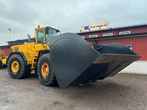 Högtippande skopa 15 m3 High tip bucket 4 of 5
